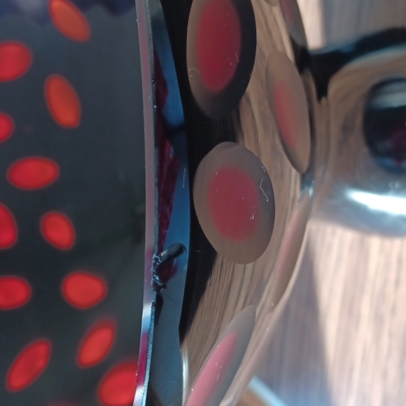 Red glass pedestal fruit bowl, approx 11" dia, 7" tall, etched ovals - Picture 7 of 7